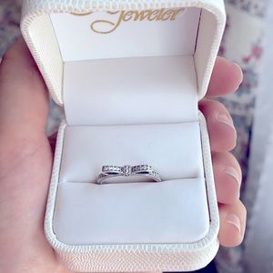 AUTHENTIC Pandora Bow Ring